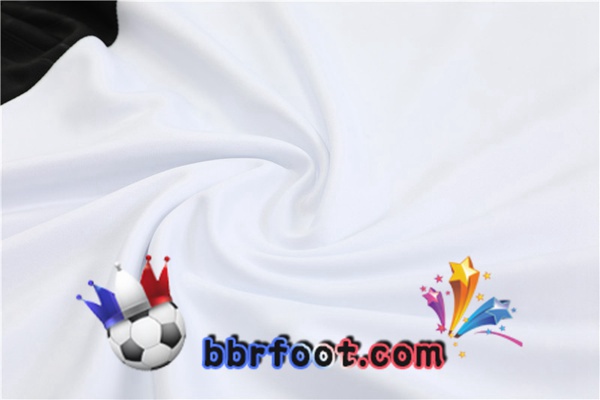 Survetement Foot Bayern Munich Col haut Blanc 2022/2023