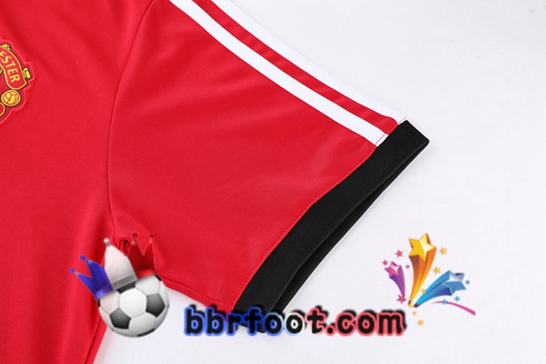 Ensemble Training T-Shirts Manchester United + Pantalon Rouge 22/23