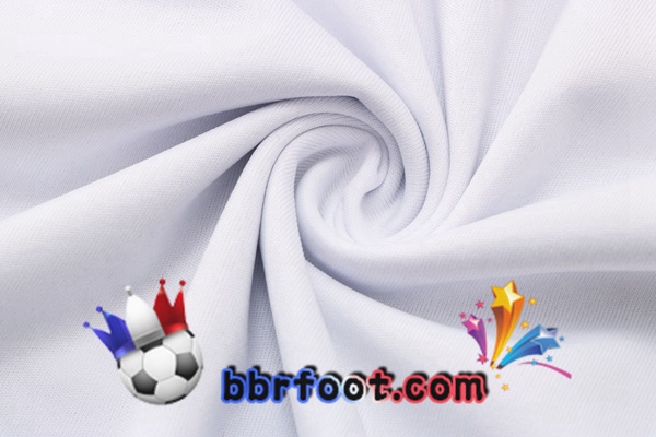 Polo Foot Real Madrid + Pantalon Blanc Pourpre 22/23