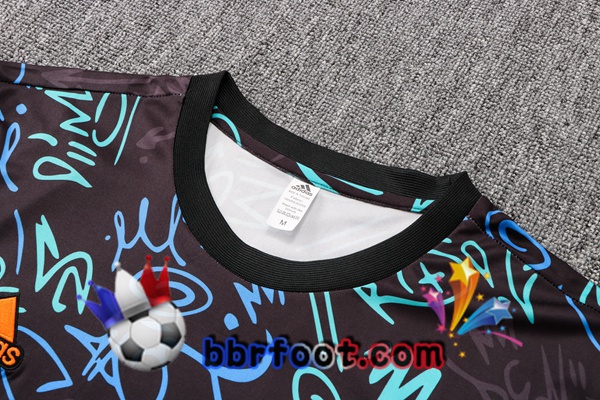 Training T-Shirts Real Madrid + Pantalon Bleu Noir 22/23