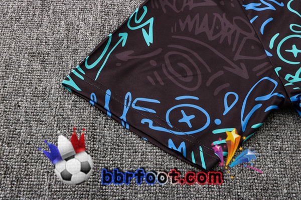 Training T-Shirts Real Madrid + Pantalon Bleu Noir 22/23