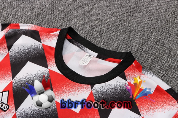 Training T-Shirts Manchester United + Pantalon Rouge 22/23