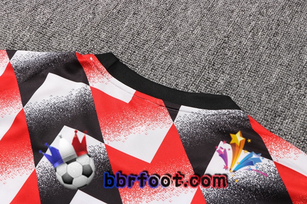 Training T-Shirts Manchester United + Pantalon Rouge 22/23