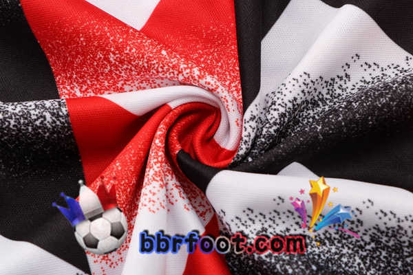 Training T-Shirts Manchester United + Pantalon Rouge 22/23