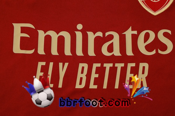 Ensemble Training T-Shirts Arsenal + Shorts Rouge 2023/2024