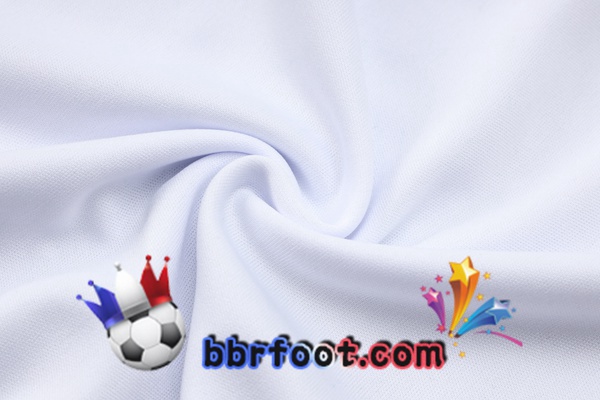 Ensemble Training T-Shirts Real Madrid + Pantalon Blanc 2023/2024