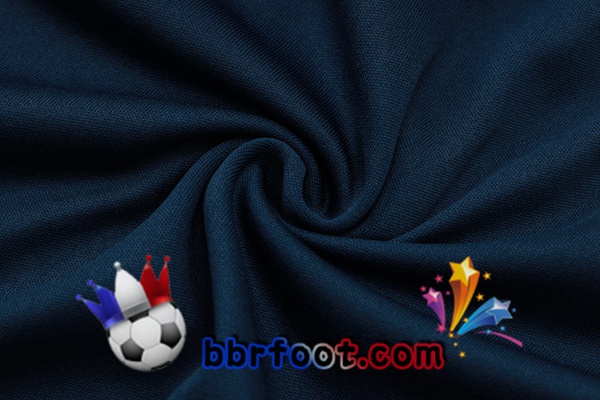 Ensemble Training T-Shirts Real Madrid + Pantalon Bleu Royal 2023/2024