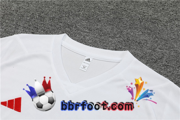 Training T-Shirts Manchester United + Shorts Blanc 2023/2024