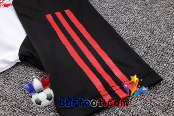 Polo Foot Manchester United + Pantalon Blanc 2023/2024