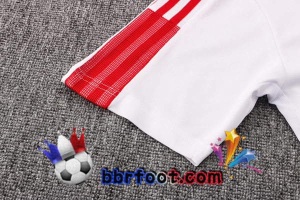 Training T-Shirts Manchester United + Pantalon Blanc 21/22
