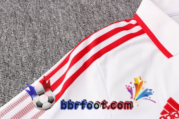 Polo Foot Manchester United + Pantalon Blanc 21/22