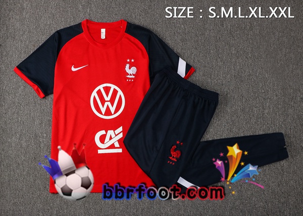 Training T-Shirts France + Pantalon Rouge 21/22