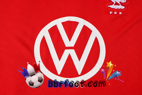 Training T-Shirts France + Pantalon Rouge 21/22