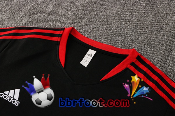 Training T-Shirts Manchester United + Pantalon Noir 21/22