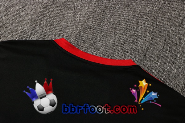 Training T-Shirts Manchester United + Pantalon Noir 21/22