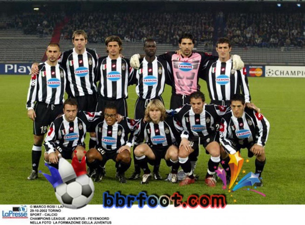 2002-2003 Juventus Domicile Retro Maillot de Foot Noir Blanc