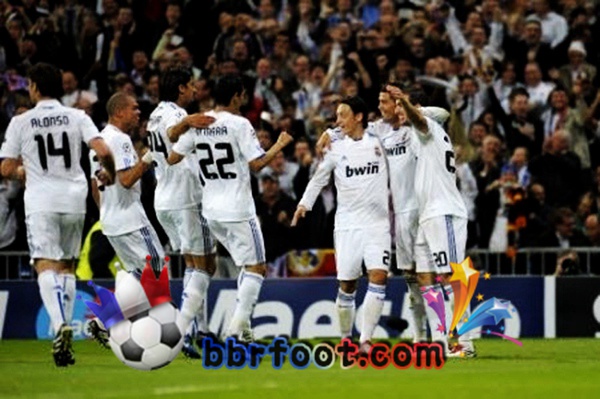 2010-2011 Real Madrid Domicile Retro Maillot de Foot Blanc