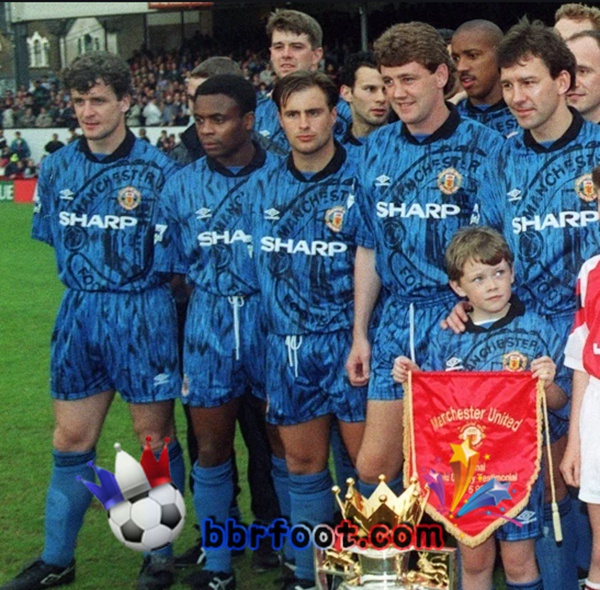 1992-1993 Manchester United Exterieur Retro Maillot de Foot Bleu